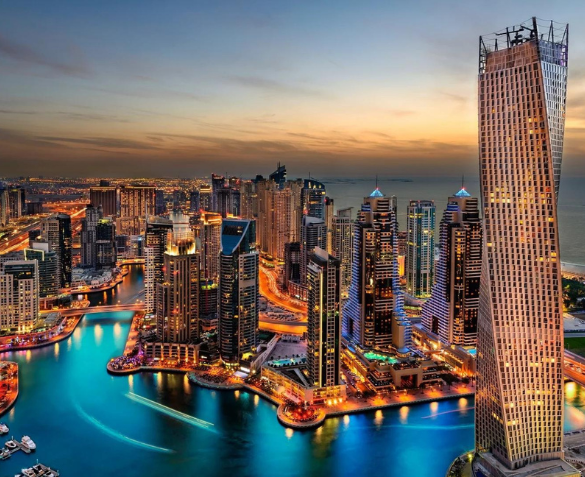 10-daagse luxe cruisereis vanaf Dubai naar Doha, Abu Dhabi en Muscat o.b.v. volpension